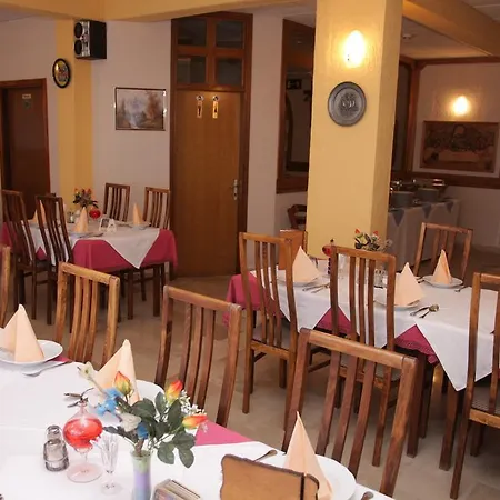 Hotel Makarska Hotell 3*